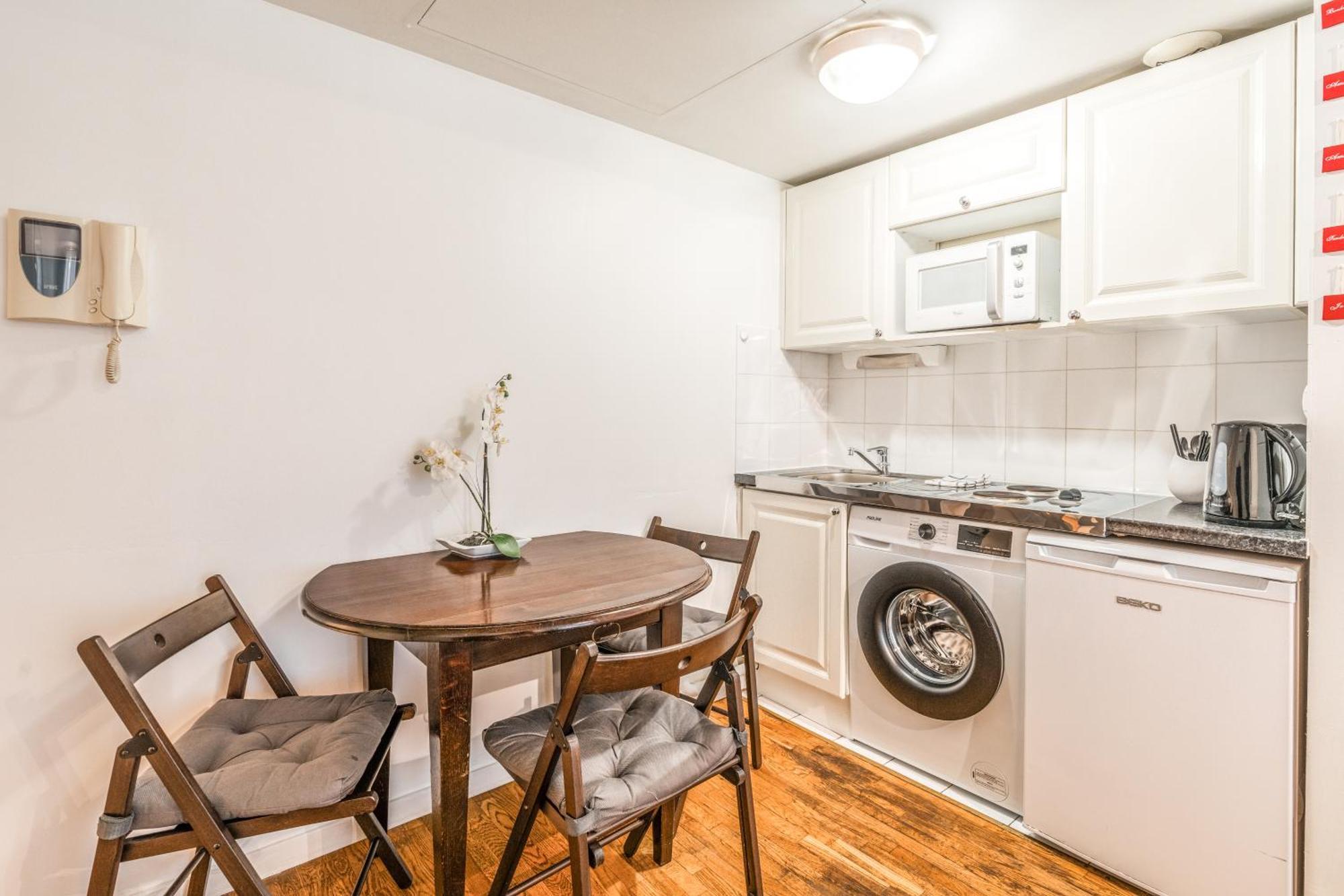 Champs Elysees Flat Париж Екстер'єр фото